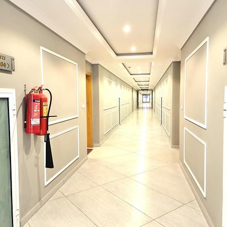 Executive Apartments In Bahria Heights Равалпинди Стая снимка