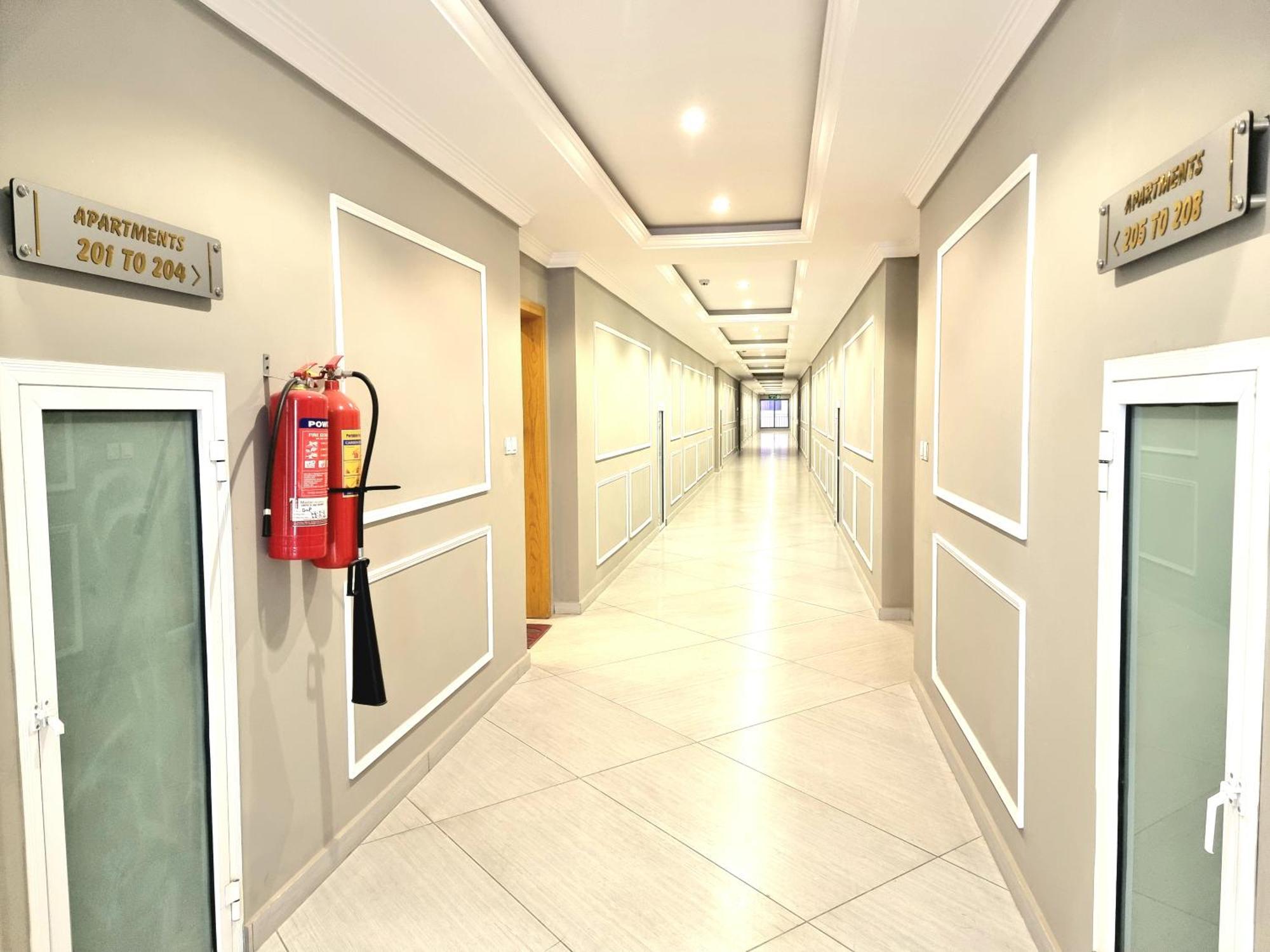 Executive Apartments In Bahria Heights Равалпинди Стая снимка